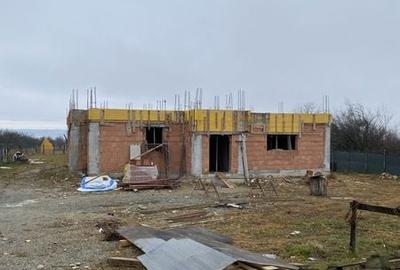 Teren de 4542 mp, în Sâmbăta de Sus - 3