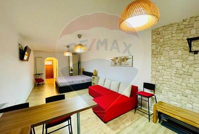 Apartament cu 2 camere decomandat, mobilat în Ultracentral