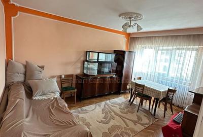 Apartament cu 2 camere decomandat în Podul de Fier