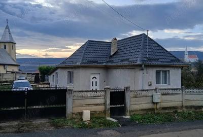 Casă cu 2 camere cu Teren 700 Mp în Tritenii de Sus