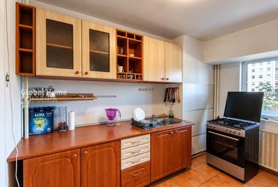 Apartament cu 2 camere decomandat, mobilat în P-ța Victoriei - 8