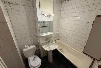 Apartament cu 3 camere decomandat în Lăpuș
