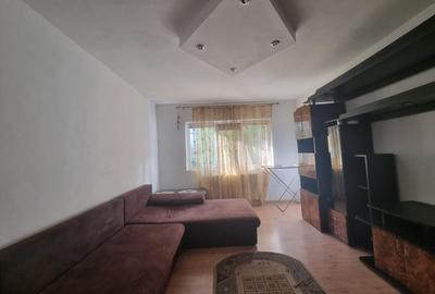Milcov- Pompieri- Garsoniera decomandata, bloc de apartamente