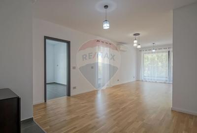 Apartament cu 2 camere de inchiriat - COSMOPOLIT  (Mihai Viteazu) - 1