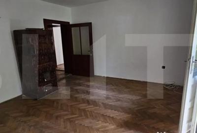 Casă cu 3 camere cu Teren 542 Mp în Central - 9