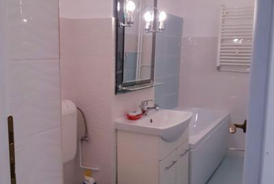 Apartament cu 3 camere decomandat în Circumvalațiunii - 6