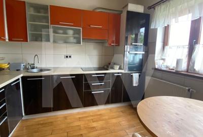 Casă cu 4 camere decomandat cu Canalizare în Central - 5
