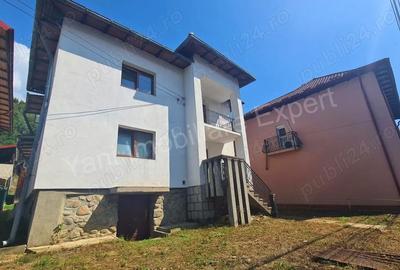 Casă cu 5 camere cu Teren 1672 Mp în Central - 17