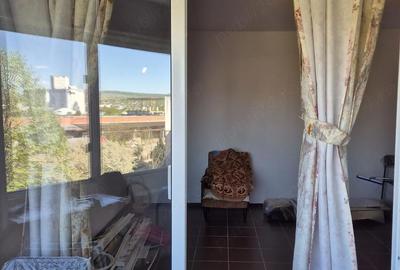 Apartament cu 2 camere decomandat în Mioriței - 2