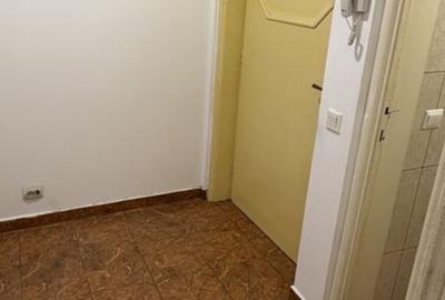 Garsonieră decomandată, mobilată în P-ța Victoriei - 3