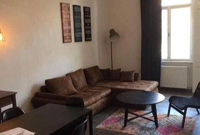 Pe frumosul bld. 3 AUGUST lânga Catedrala MILENIUM la 5 minute Restaurant MERLOT - 1