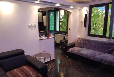 Apartament cu 3 camere decomandat în Drumul Taberei - 5