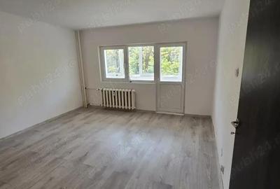 Garsoniera, decomandata, etaj 1 din 4, Uverturii, Teatrul Masca - 3