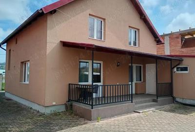 Casă cu 4 camere în Lugoj - 1