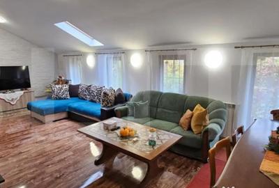 Casă cu 6 camere cu Teren 3000 Mp în Central