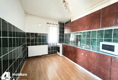 Apartament cu 3 camere decomandat în Bujac - 1