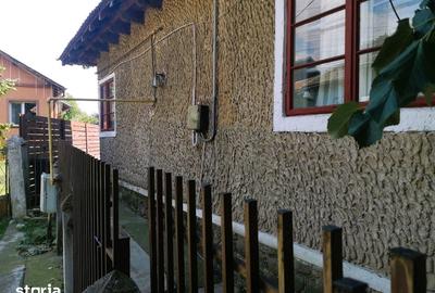 Casă cu 5 camere cu Teren 500 Mp în Central - 11