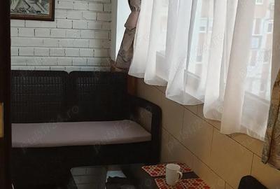 Apartament cu 3 camere decomandat în Central - 1