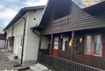 Casă cu 4 camere cu Teren 125 Mp în Central