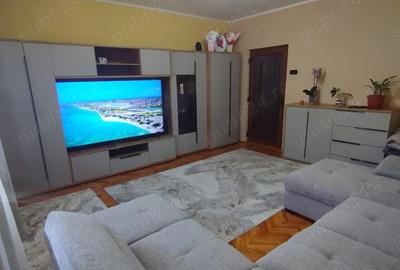 Vand casa 3 camere zona Lidl 14 Mai - 9