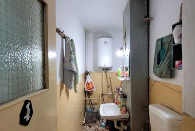 Apartament cu 4 camere decomandat în Roșiori de Vede