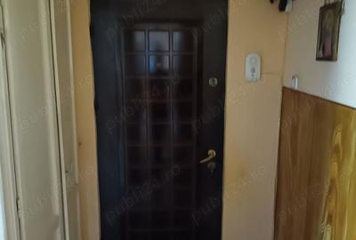 Vand apartament 2 camere Rogerius Oradea Vand apartament 2 camere Rogerius Oradea - 1