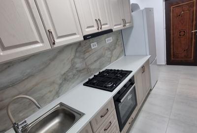 Apartament cu 3 camere semidecomandat în Central - 4