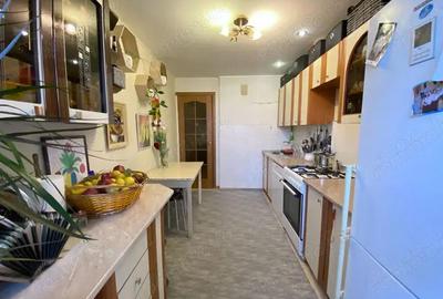 Apartament cu 2 camere decomandat în Cetății - 1