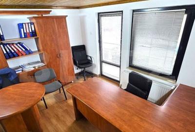 Spațiu comercial, de 808 mp, în Central - 13