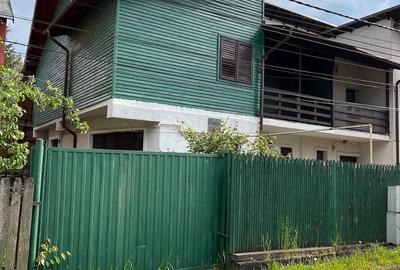 Casă cu 4 camere în Central - 1