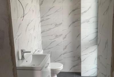 Casă cu 4 camere cu Teren 400 Mp în Micești - 2