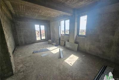 Apartament 3 camere bloc boutique centru Bragadiru