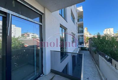Apartament cu 3 camere semidecomandat în Cotroceni - 10