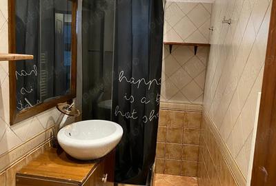 Apartament cu 2 camere decomandat în Piața Centrală - 4