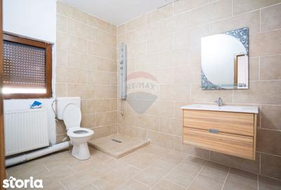 Casă cu 6 camere cu Teren 380 Mp în Găvana - 5