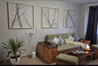 Decomandat, Mobilat  2 Camere, Parcare, Coresi - 2