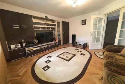 0% Comision! Apartament spa?ios, 3 camere, 2 Bai!