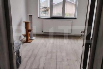 Casă cu 7 camere cu Teren 1388 Mp în Central - 13