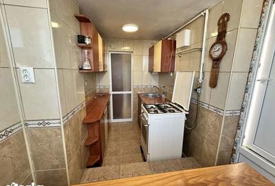 Apartament cu 3 camere semidecomandat, mobilat în Basarabia - 19