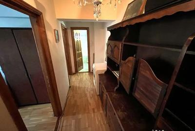 Apartament cu 3 camere semidecomandat în Central - 7