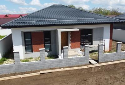 Casă individuală cu 4 camere cu Teren 400 Mp în Central - 9