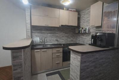 Garsonieră semidecomandată în Costin Georgian