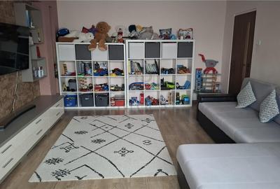 DAMBOVITA - 3 CAM - DECOMANDAT - 2 BAI - 2 BALCOANE - RENOVAT - 1