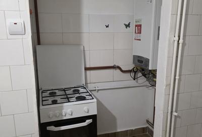 Apartament cu 2 camere decomandat în Rovine - 2