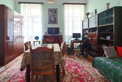 Apartament cu 3 camere semidecomandat în Central - 4