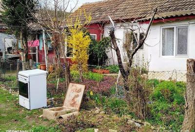 Casă cu Teren 2440 Mp în Peștera