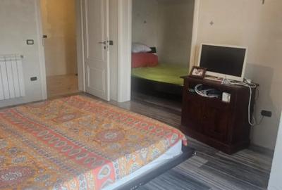 Casă cu 5 camere cu Teren 1300 Mp în Malu Mare - 4