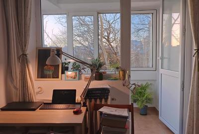 Garsonieră semidecomandată, mobilată în 1 Mai - 2