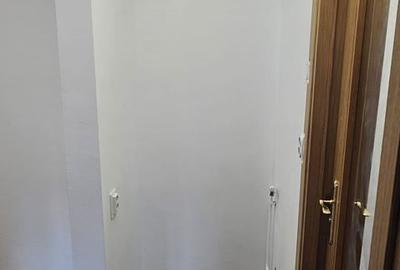 Apartament cu 3 camere decomandat în Nicolina - 4