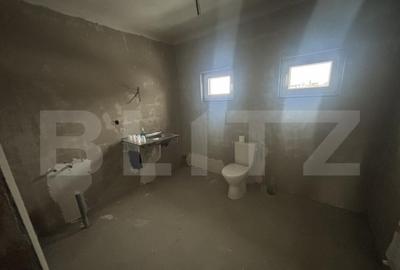 Casă cu 3 camere cu Teren 270 Mp în Central - 2